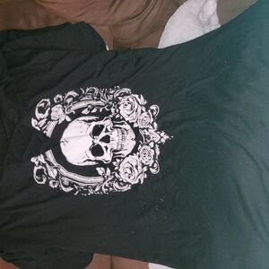 Black Skull Graphic T-Shirt
